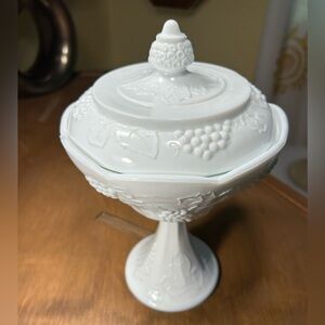 Indiana Glass Harvest Grape Milk Glass Pedestal Compote Dish w/Lid 10.5" Vintage